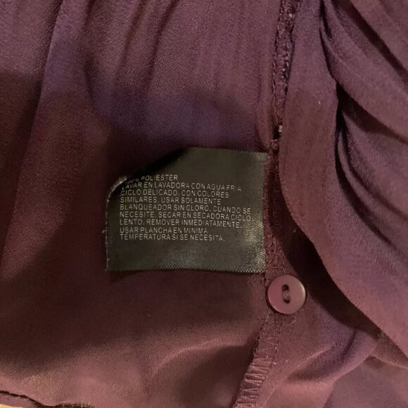 East 5th, Size 8. Ruffle Ruched Blouse Top. Crinkle Button Up. Purple. B70 - Picture 6 of 7